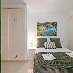 Casita En Pedregalejo Con Terraza 19b Málaga
